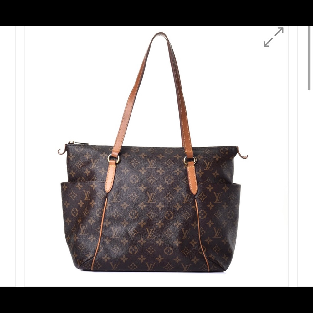 LOUIS VUITTON Monogram Totally MM Brown Tote